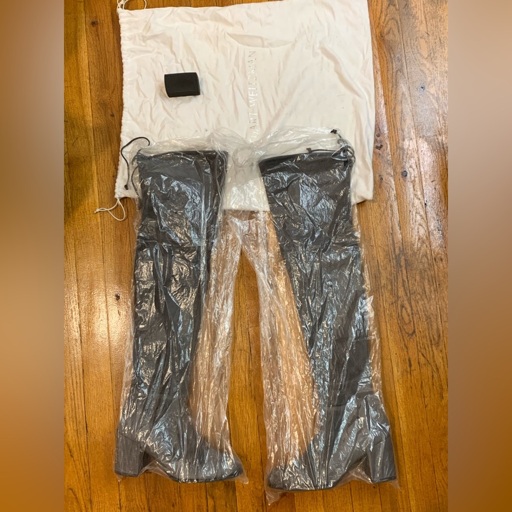Stuart Weitzman TIELAND - 8.5 Wide with full protection kit